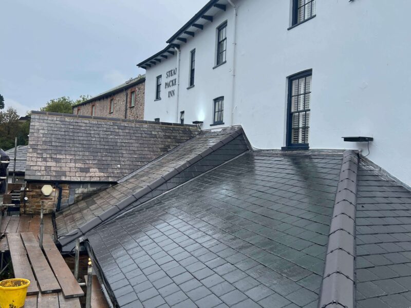 Steam Packet Inn close-up roof detail