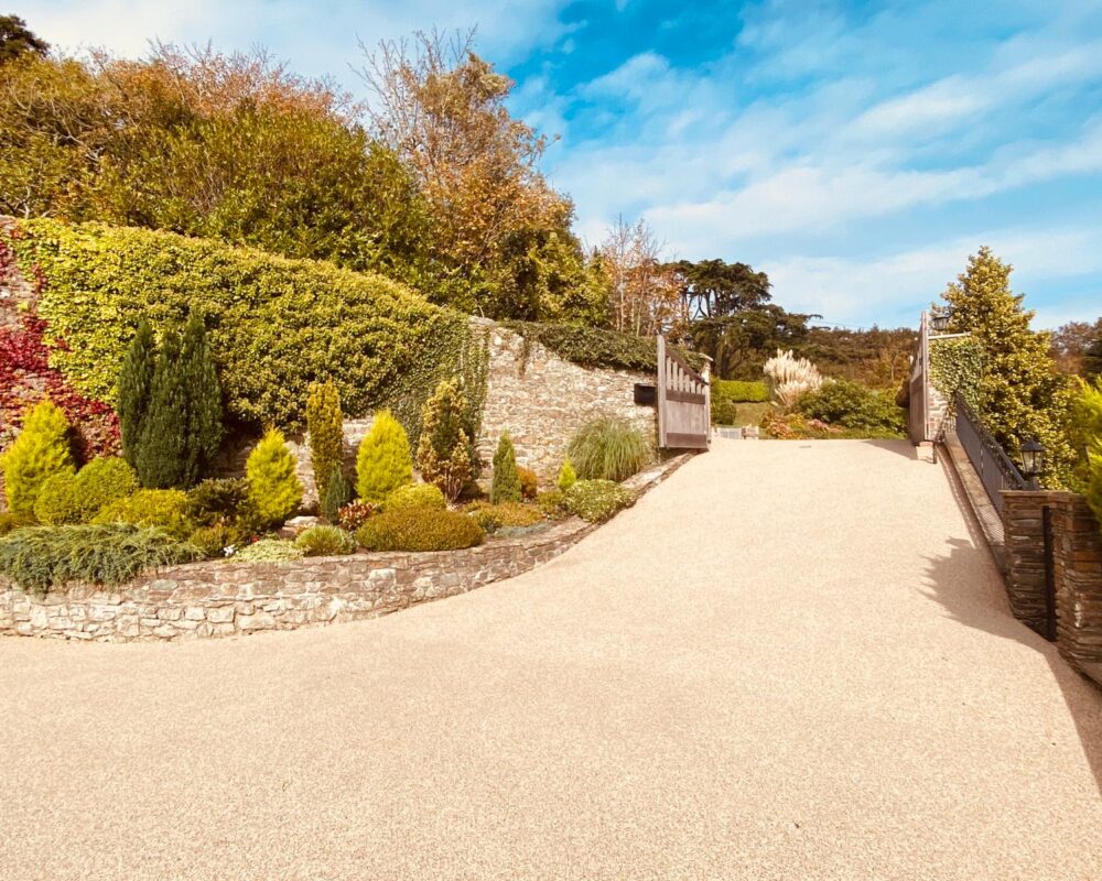 Light brown resin bound driveway at coastal property, Salcombe
