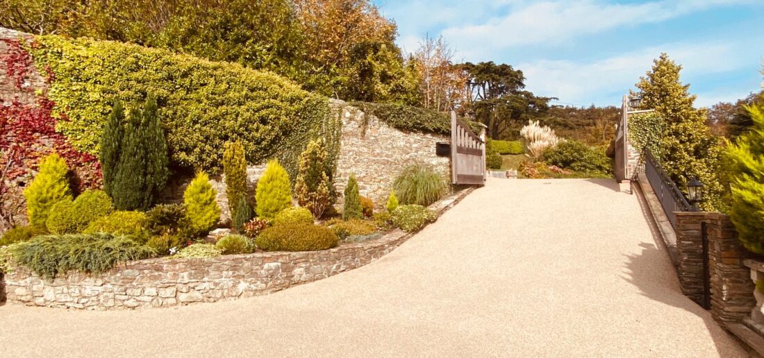 Light brown resin bound driveway at coastal property, Salcombe
