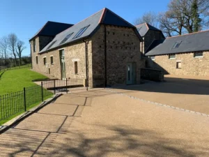 Resin bound driveway at a barn conversion, Ivybridge